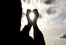 星空体育-国际比赛日体能课后，尼斯临场应变备战西甲，赛场秩序良好，年轻球员得到机会的简单介绍